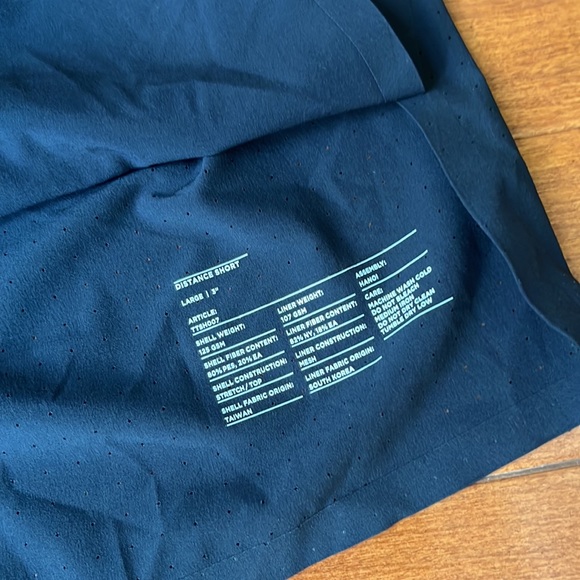 NWOT Ten Thousand Black Distance Short 3" Size Extra Small - Picture 6 of 7